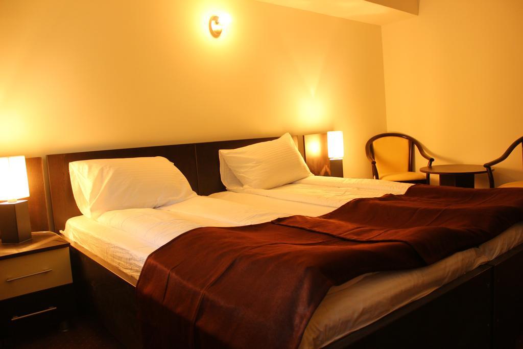 Hotel Domogled Băile Herculane Quarto foto